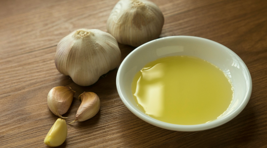 Garlic for hair