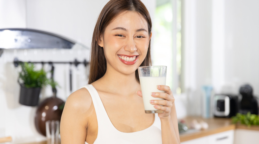 Raw Milk Benefits for Skin: Nature’s Secret Glow Remedy