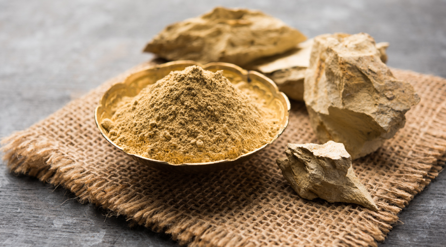 A Look into the Benefits of Fuller’s Earth (Multani Mitti) for Hair Health